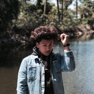 Meet your Posher, Junior